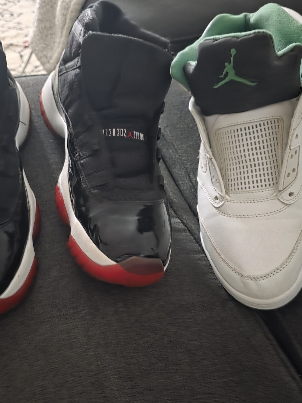 Air Jordan 4 White Gold Jumpman Sneakers - Picture 2 of 7